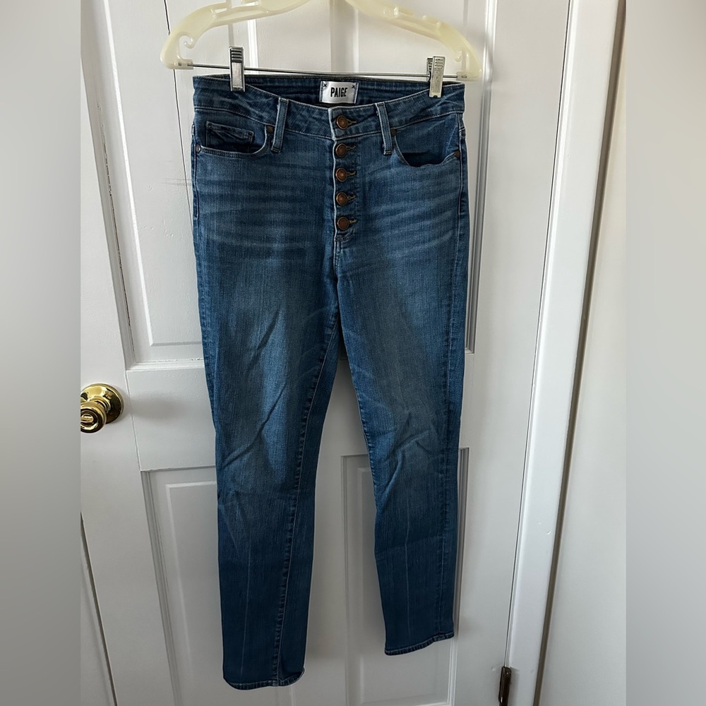 PAIGE WOMENS JEANS. ANKLE STRAIGHT. SIZE 28.